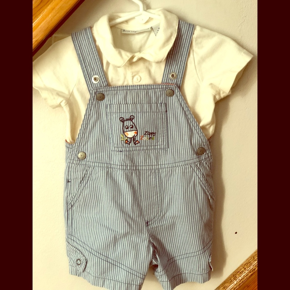 Baby vintage like outfit